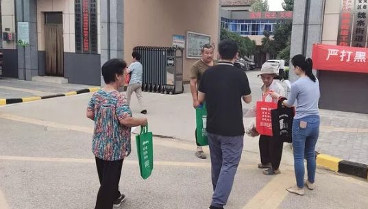 鹤岗市无纺布袋上的“大文章”
